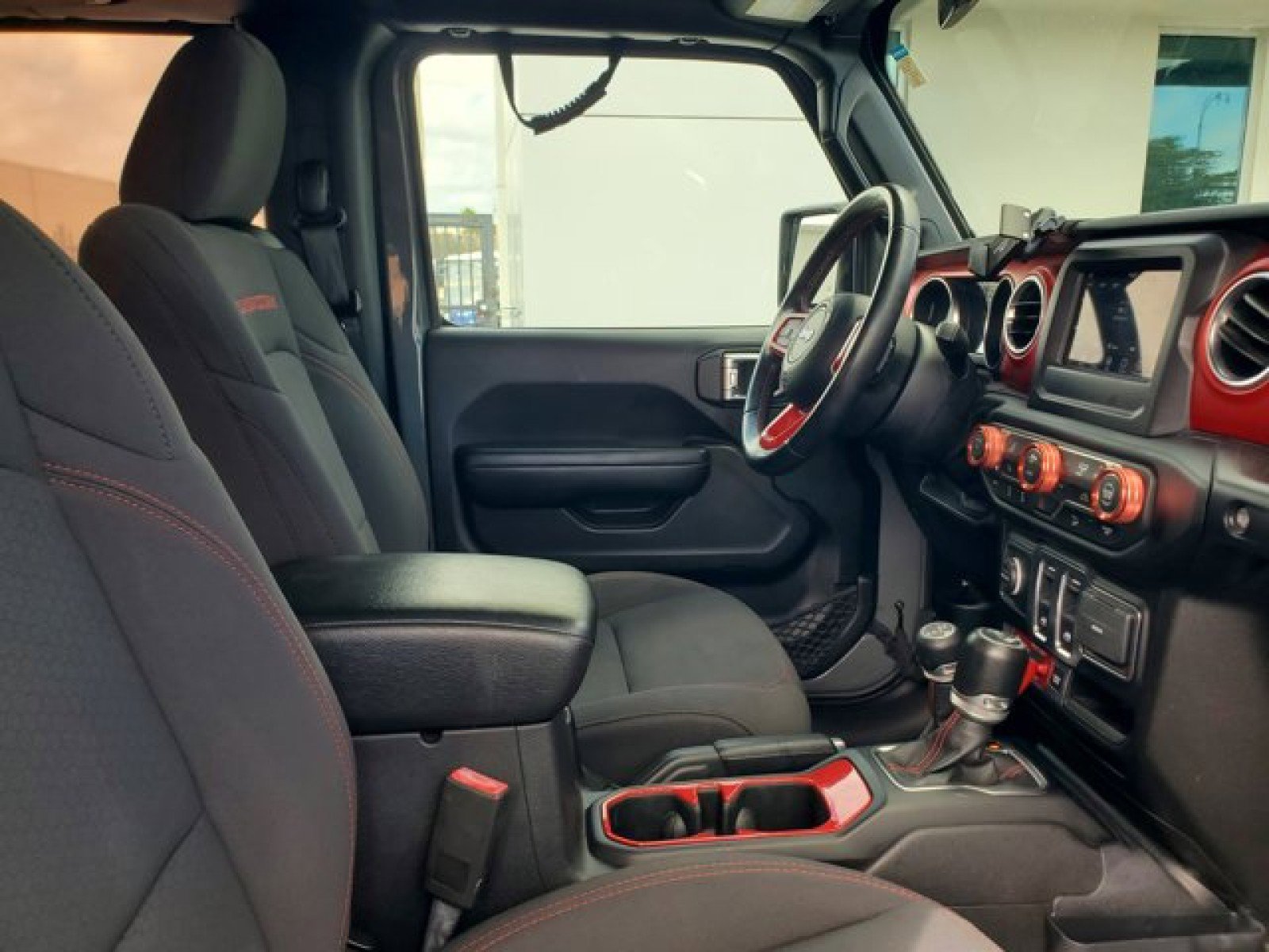 Used 2020 Jeep Wrangler Rubicon image 27