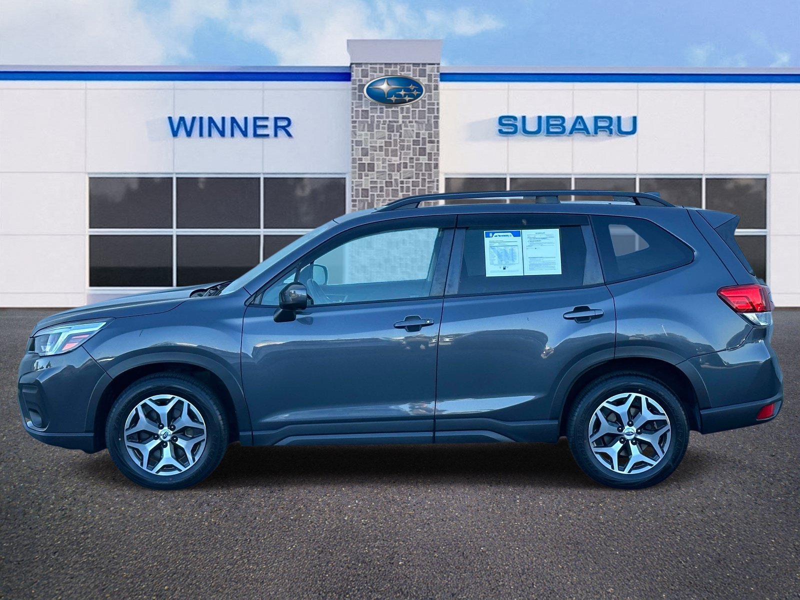 Used 2021 Subaru Forester Premium AWD/4WD image 2