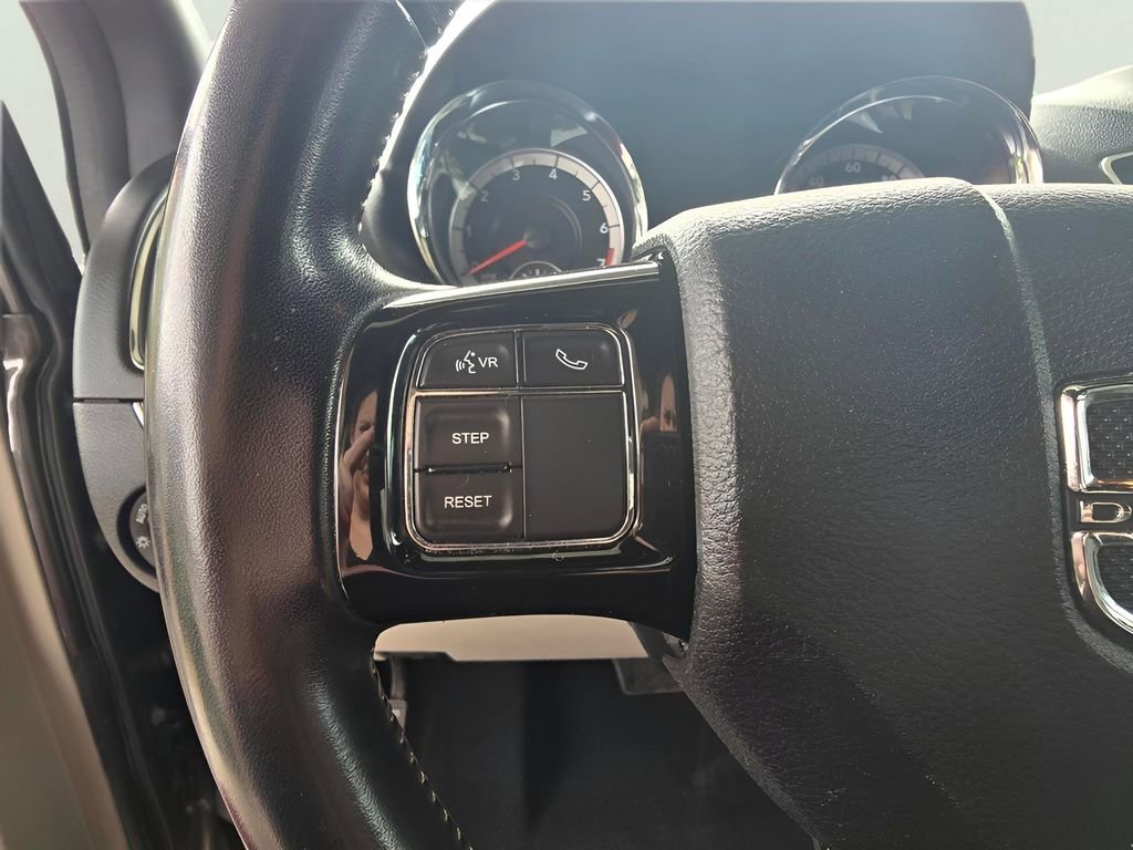 Used 2020 Dodge Grand Caravan SXT FWD image 72