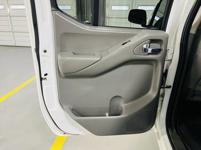 Used 2019 Nissan Frontier SV image 22