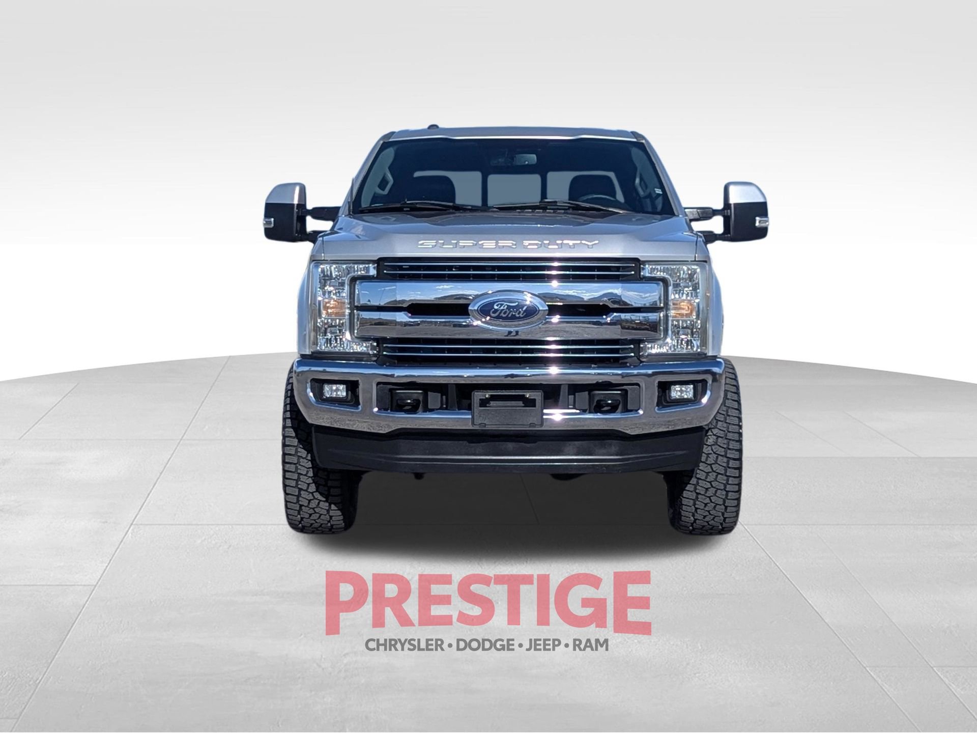 Used 2017 Ford F250 Lariat w/ Lariat Value Package AWD/4WD image 3