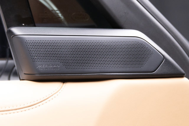 Used 2023 Land Rover Range Rover SE image 15