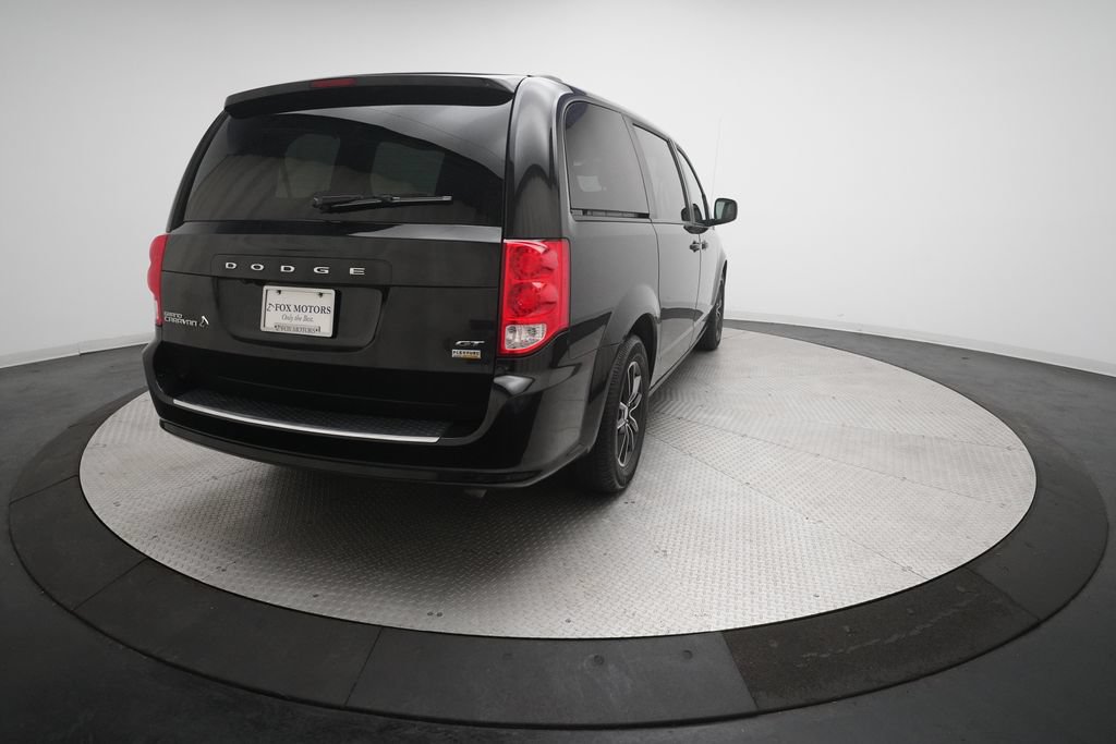 Used 2018 Dodge Grand Caravan GT FWD image 13