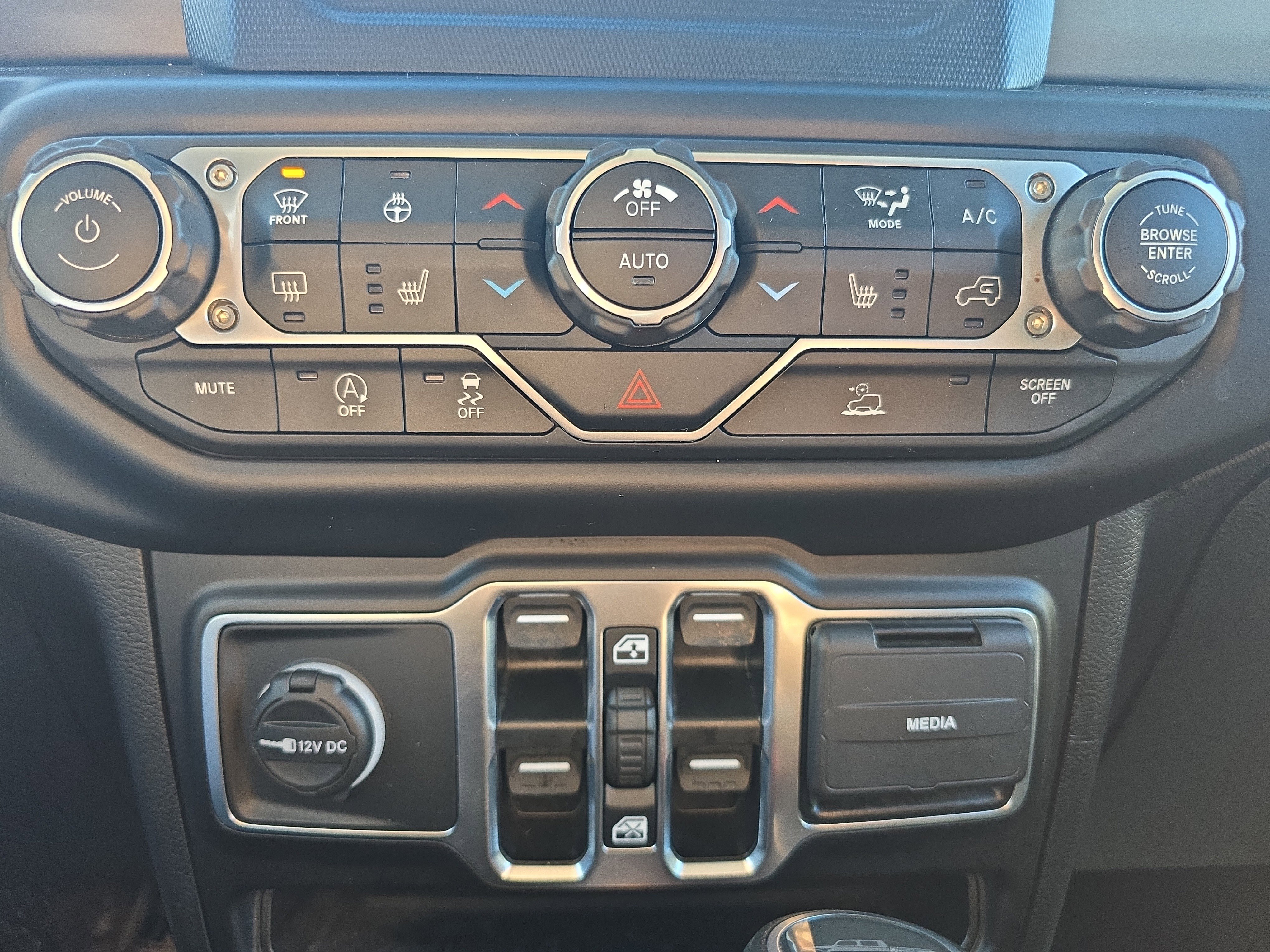 Used 2021 Jeep Gladiator Sport image 29