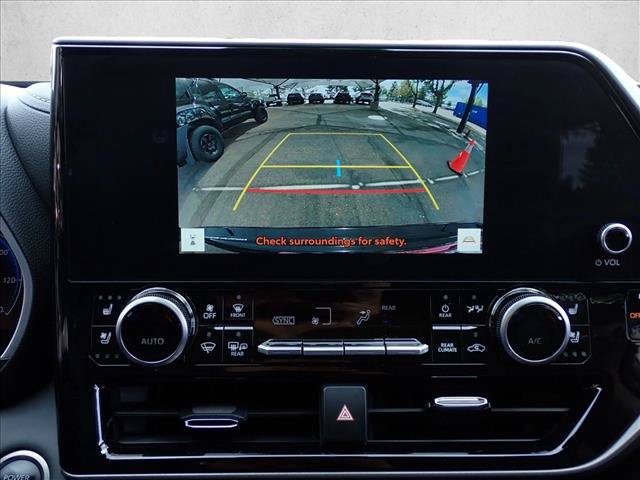 Certified 2026 Toyota Highlander Limited AWD/4WD image 19