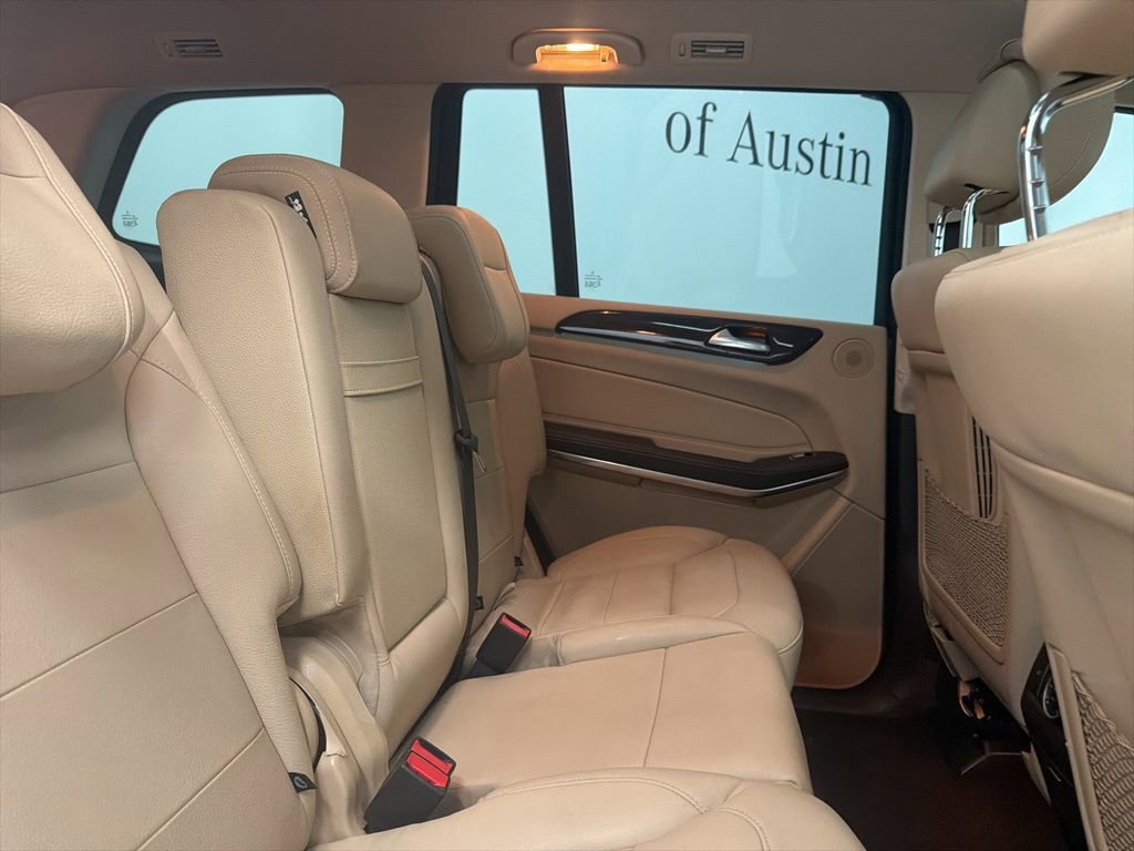 Used 2017 Mercedes-Benz GLS 550 4MATIC image 27
