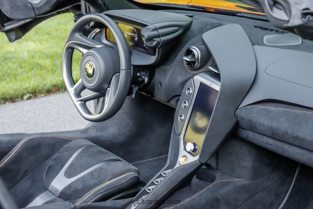 Used 2026 McLaren 750S Spider RWD image 23