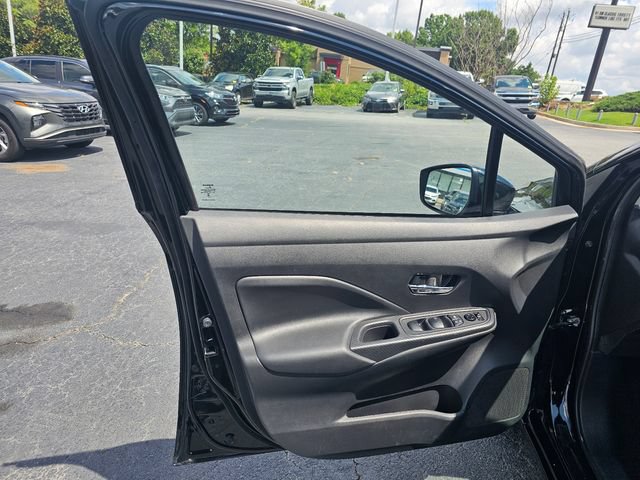 Used 2023 Nissan Versa SV FWD image 27