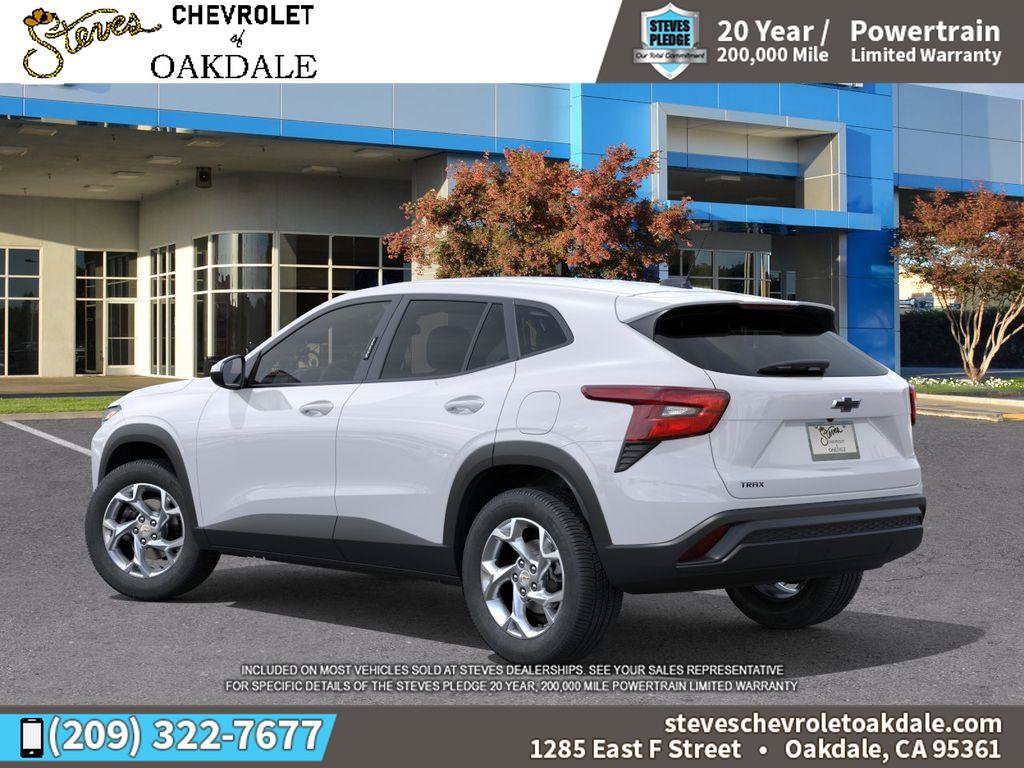 New 2026 Chevrolet Trax LS w/ LS Convenience Package FWD image 3