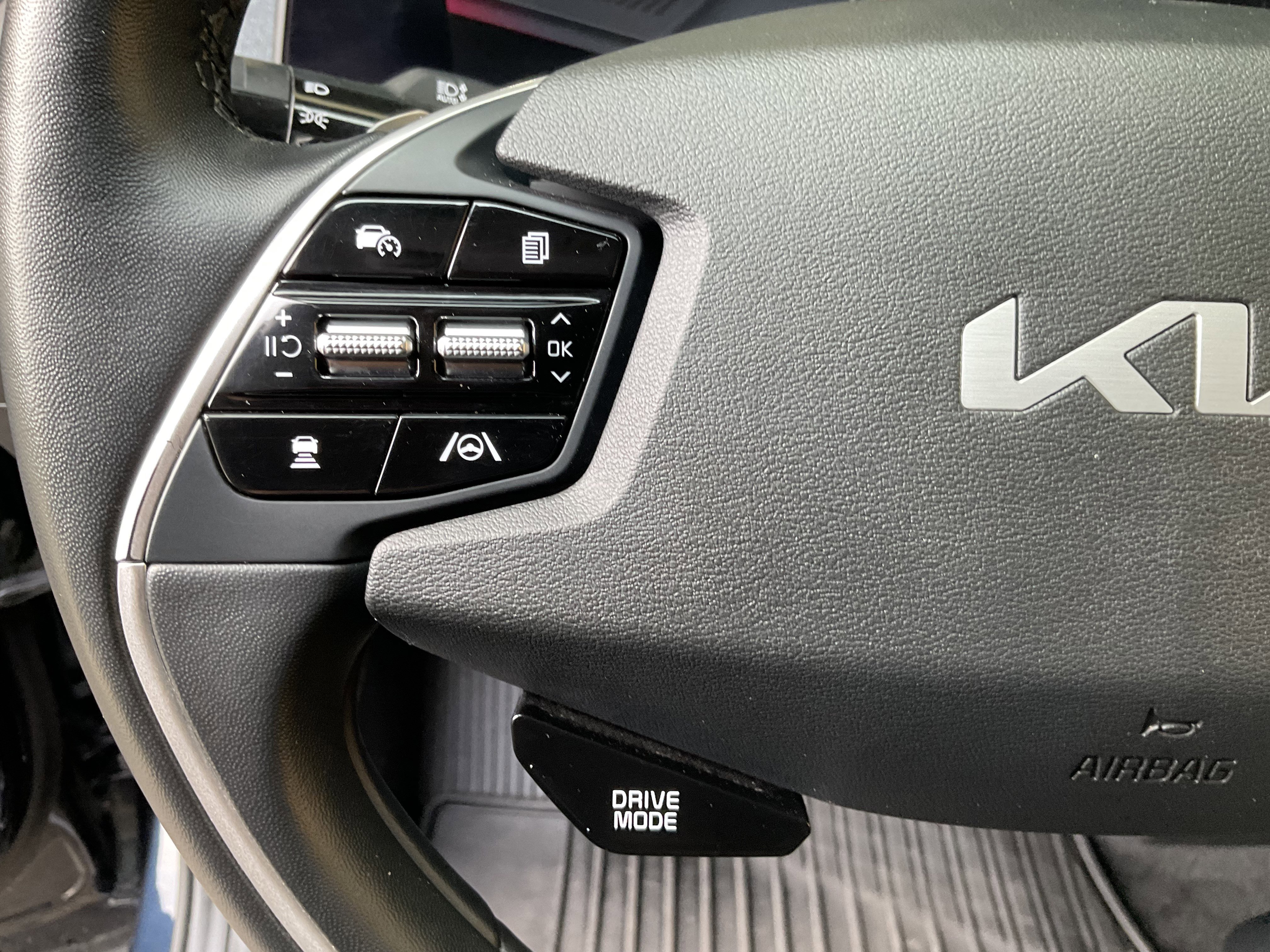 Used 2022 Kia EV6 Wind w/ Wind Technology Package AWD/4WD image 37
