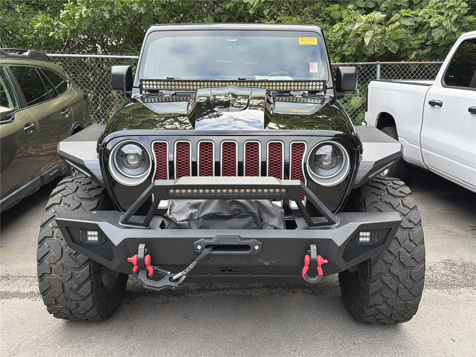 Used 2021 Jeep Wrangler Unlimited Sahara AWD/4WD image 2