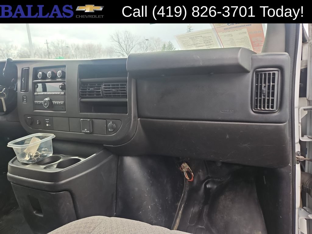 Used 2015 GMC Savana 2500 RWD image 27