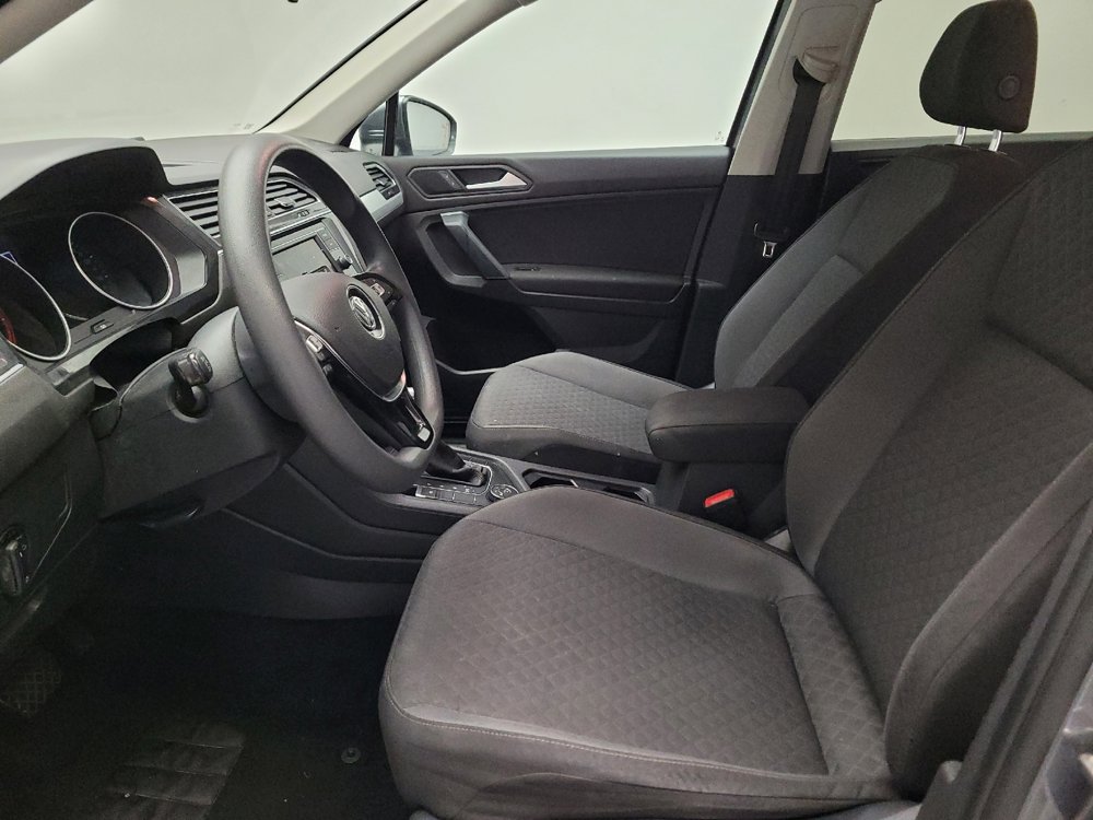 Used 2019 Volkswagen Tiguan S image 17