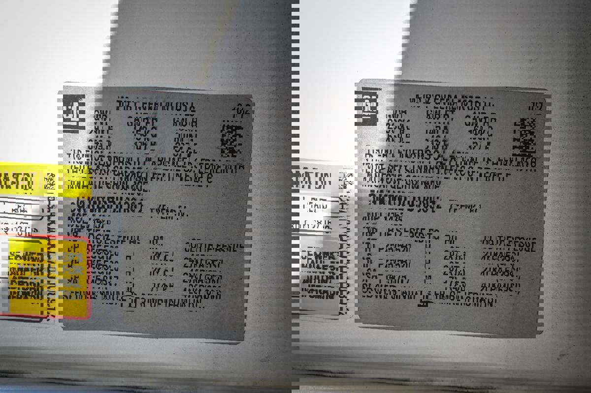 Used 2013 Buick Enclave Premium image 21