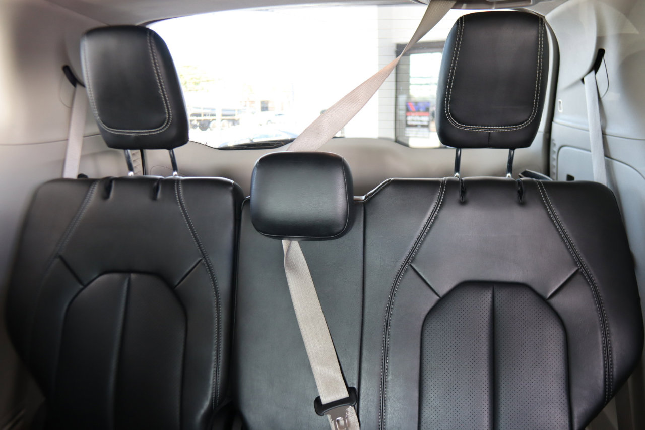 Used 2021 Chrysler Voyager Lxi image 27