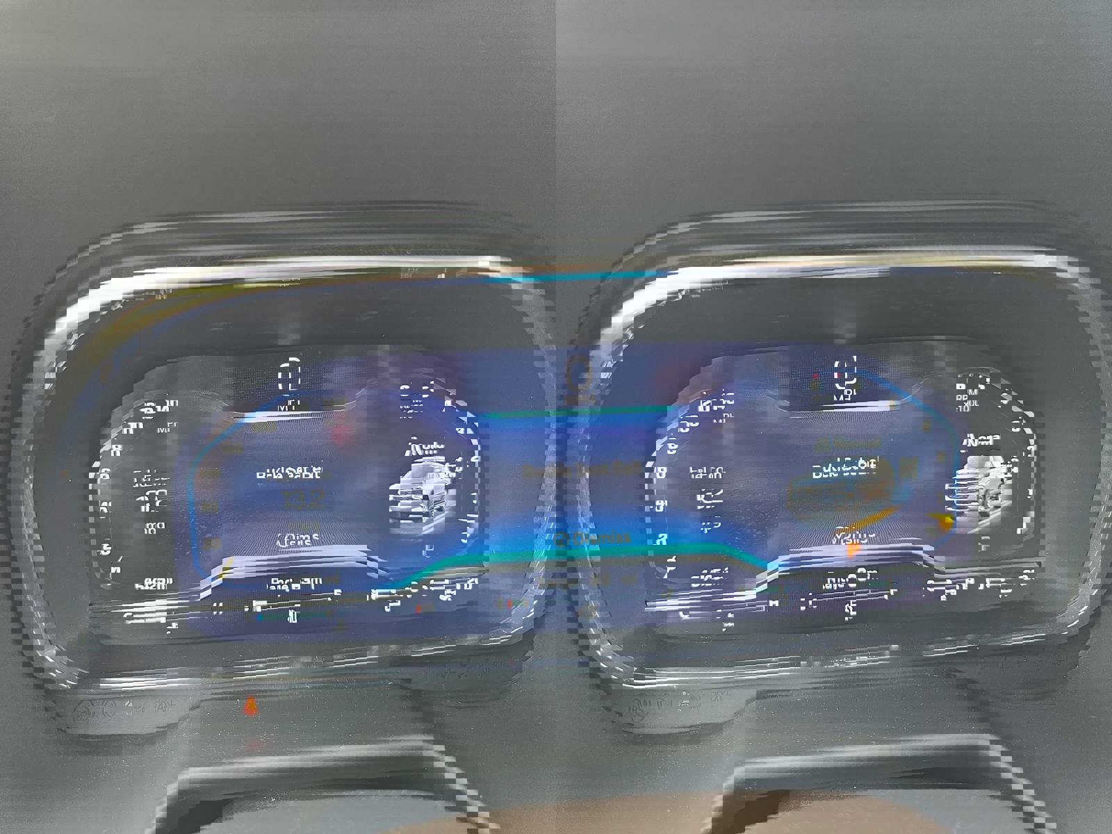 Used 2022 Chevrolet Suburban LT w/ Luxury Package image 19