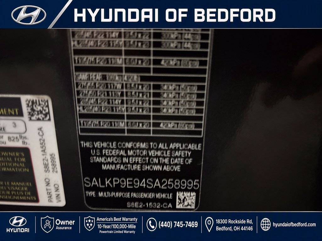 Used 2025 Land Rover Range Rover SE AWD/4WD image 19