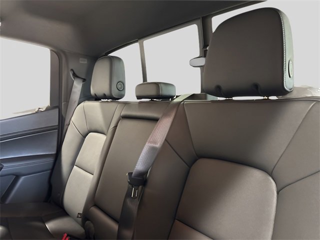 New 2025 GMC Canyon Elevation w/ Convenience Package image 16