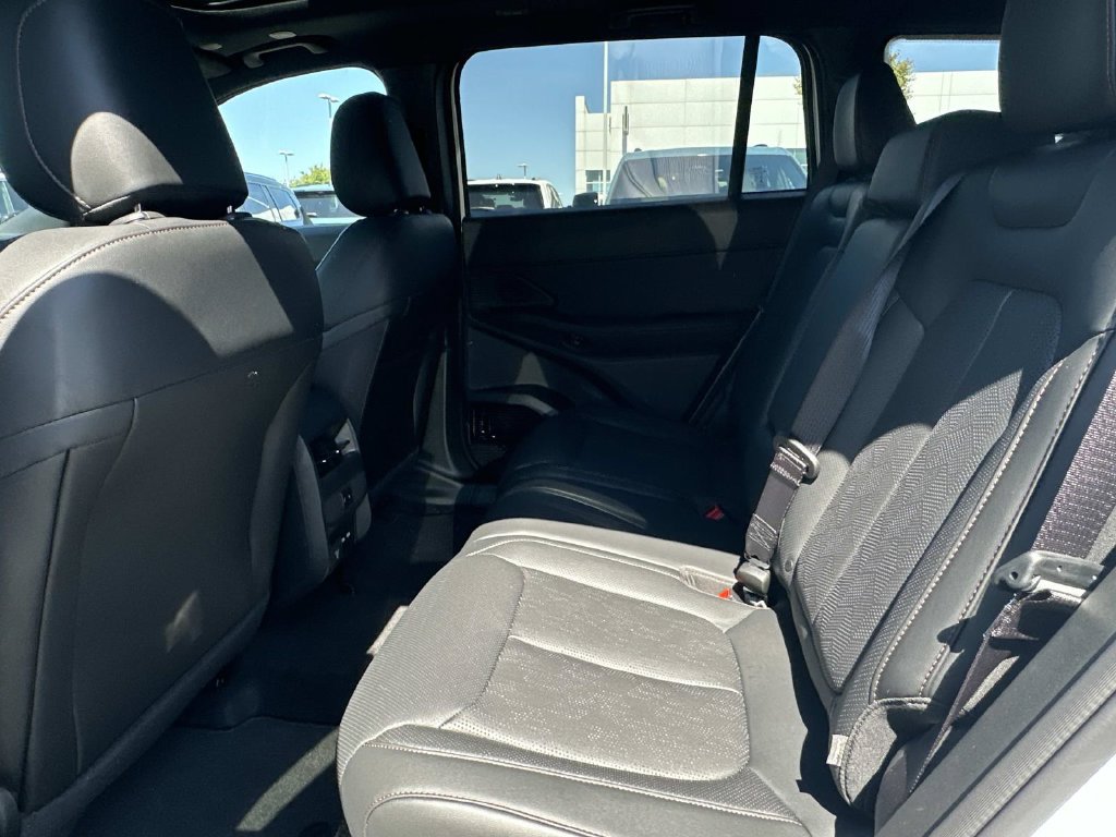 New 2026 Jeep Cherokee Overland AWD/4WD image 16