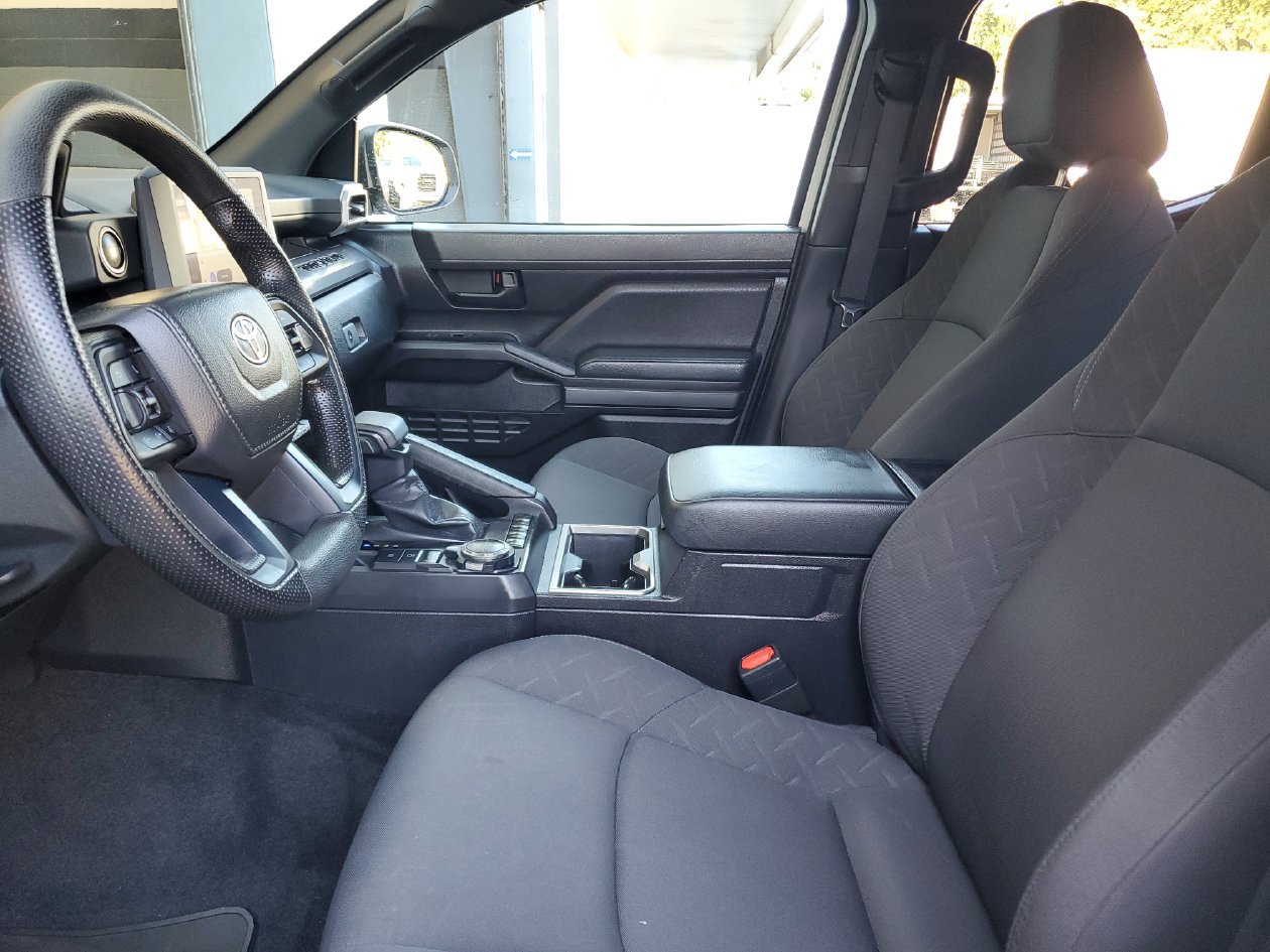 Used 2024 Toyota Tacoma SR5 AWD/4WD image 20