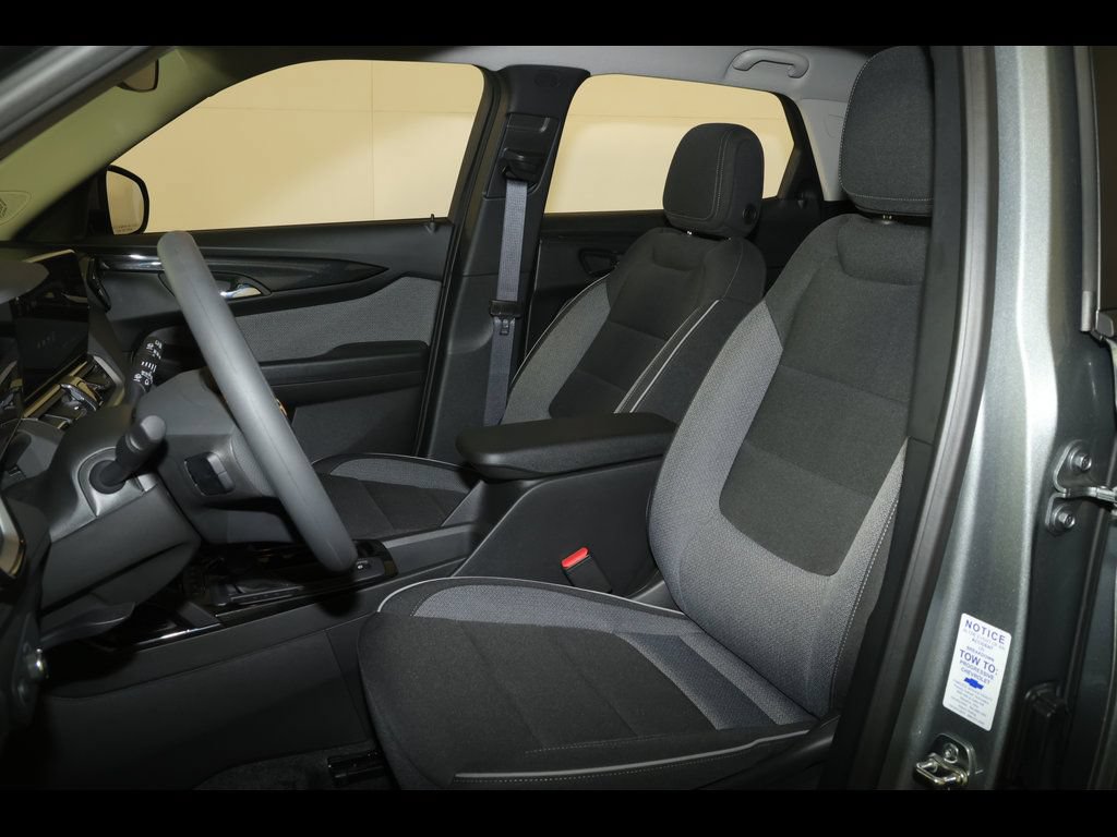 Used 2026 Chevrolet TrailBlazer LT FWD image 14