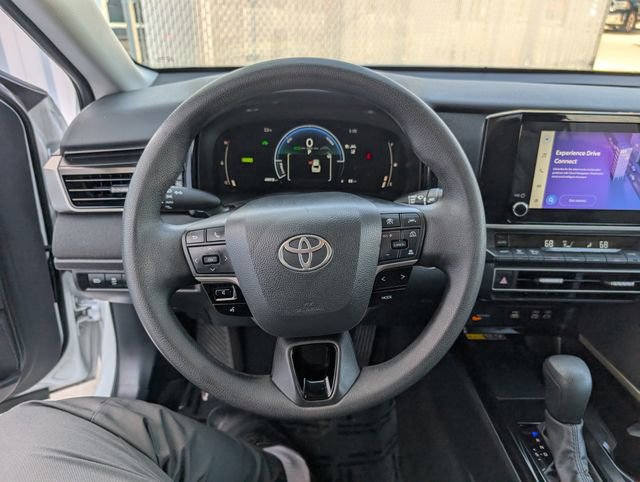 Used 2025 Toyota Camry LE FWD image 10