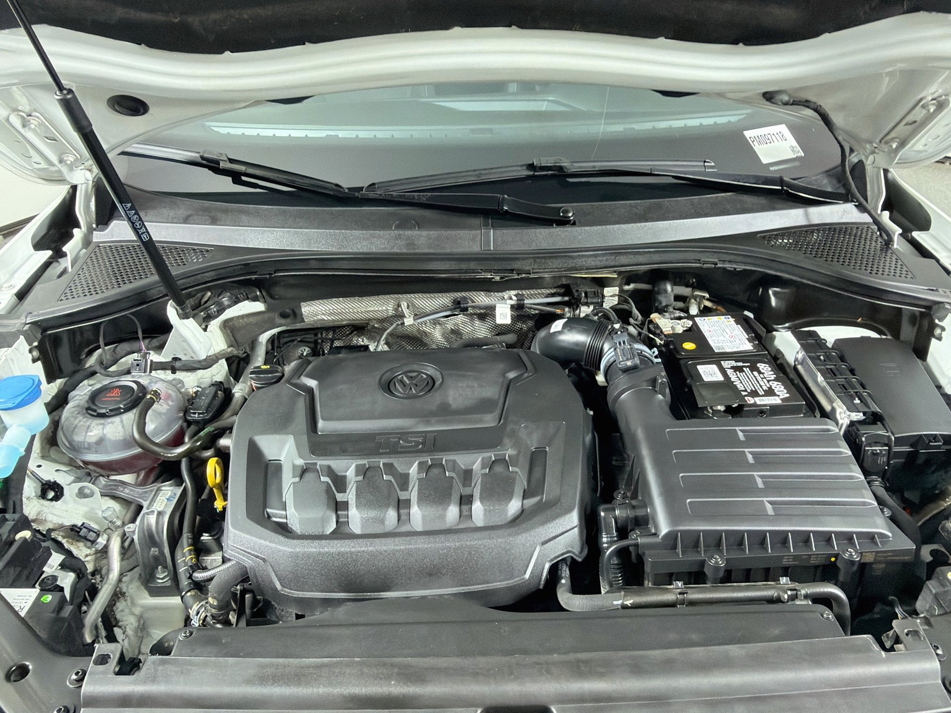 Used 2023 Volkswagen Tiguan SE R-Line FWD image 29