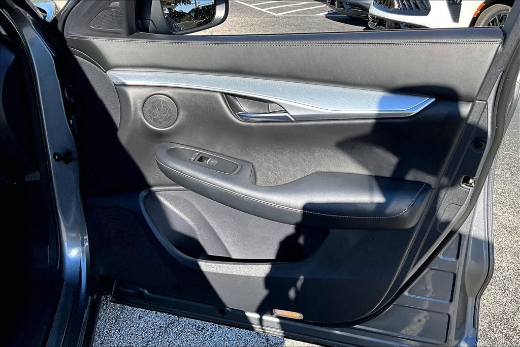 Used 2019 INFINITI QX50 Luxe w/ Navigation Package FWD image 23