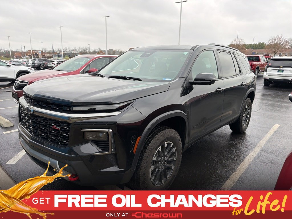 Used 2024 Chevrolet Traverse Z71 image 1