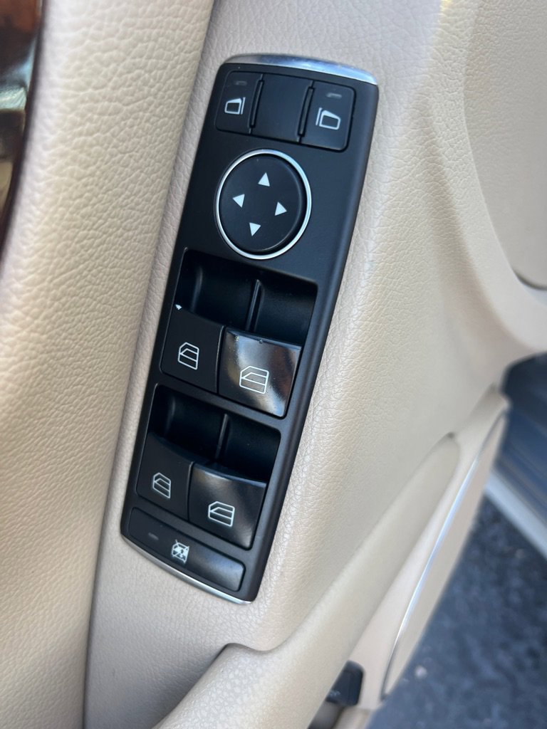 Used 2013 Mercedes-Benz C 300 C300 4MATIC image 19