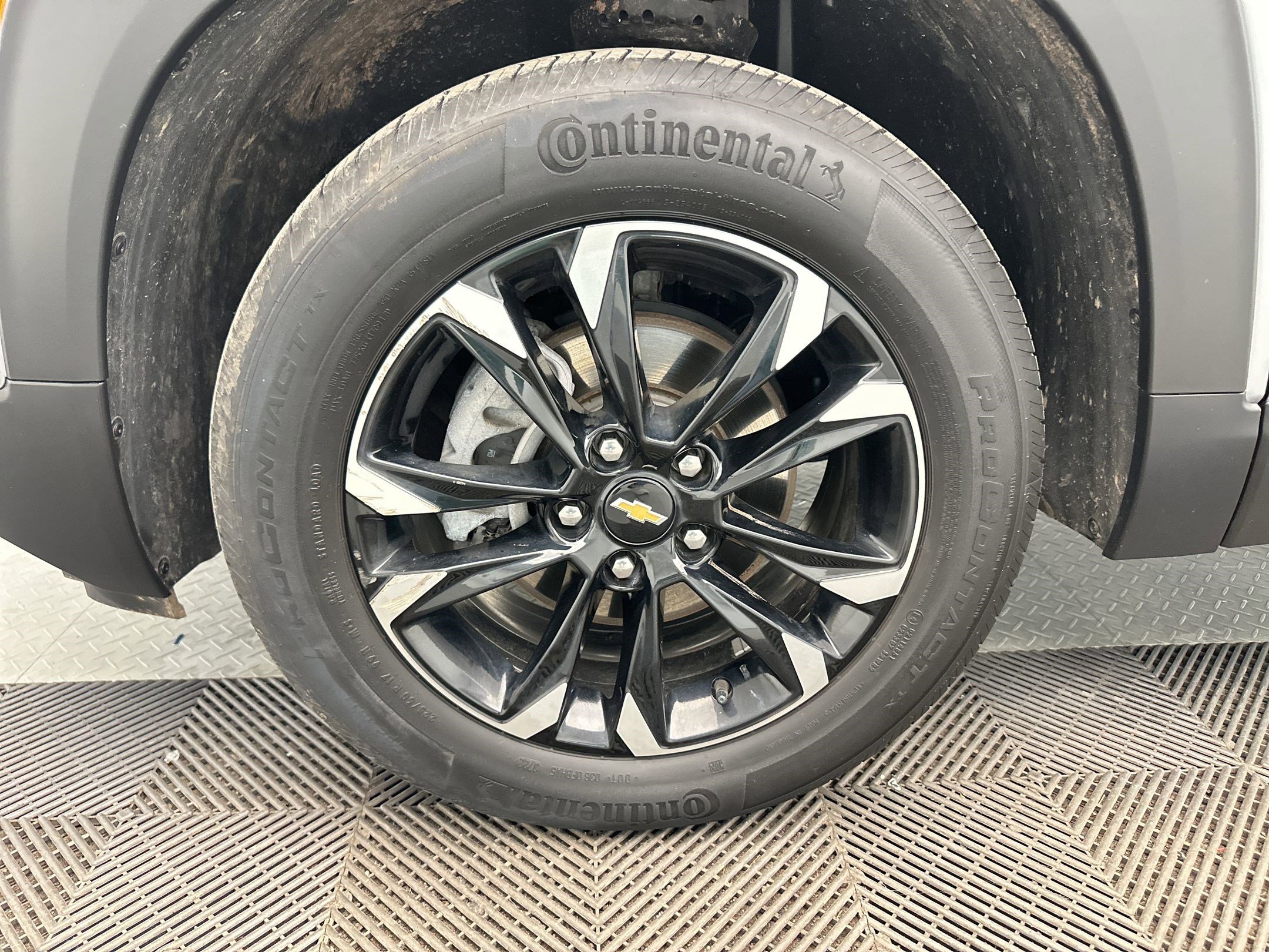 Certified 2023 Chevrolet TrailBlazer LT w/ Convenience Package AWD/4WD image 11