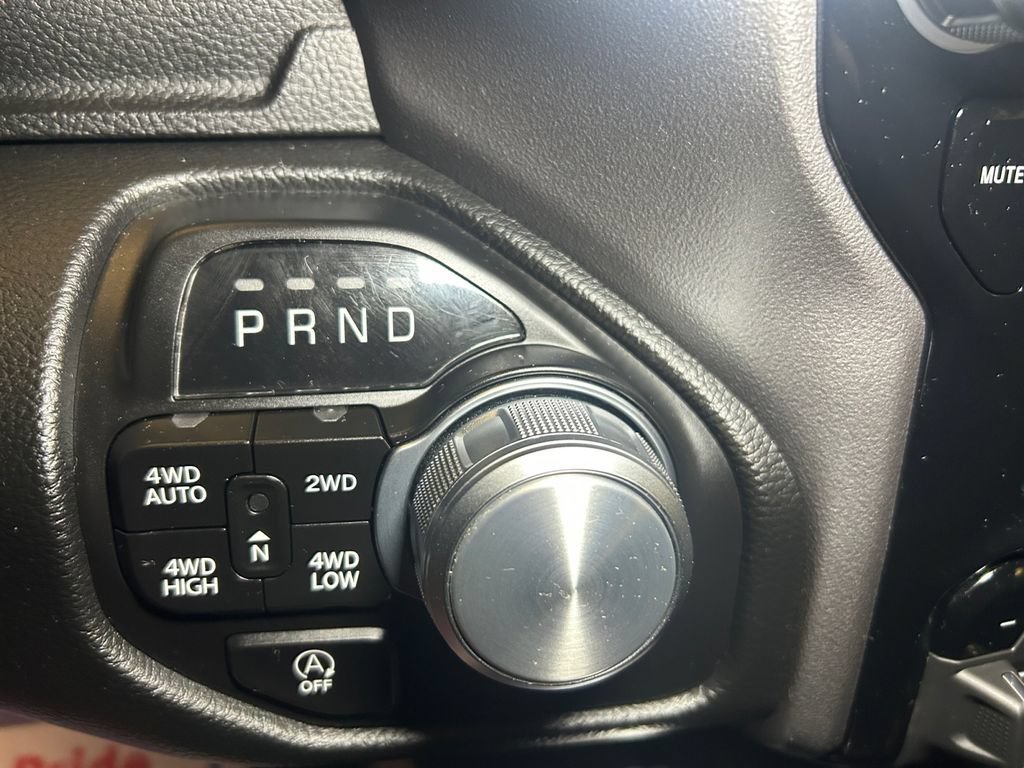 Used 2023 RAM 1500 Laramie AWD/4WD image 23