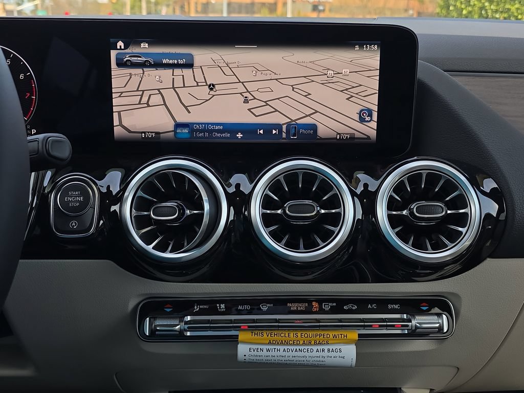 New 2026 Mercedes-Benz GLA 250 4MATIC image 24