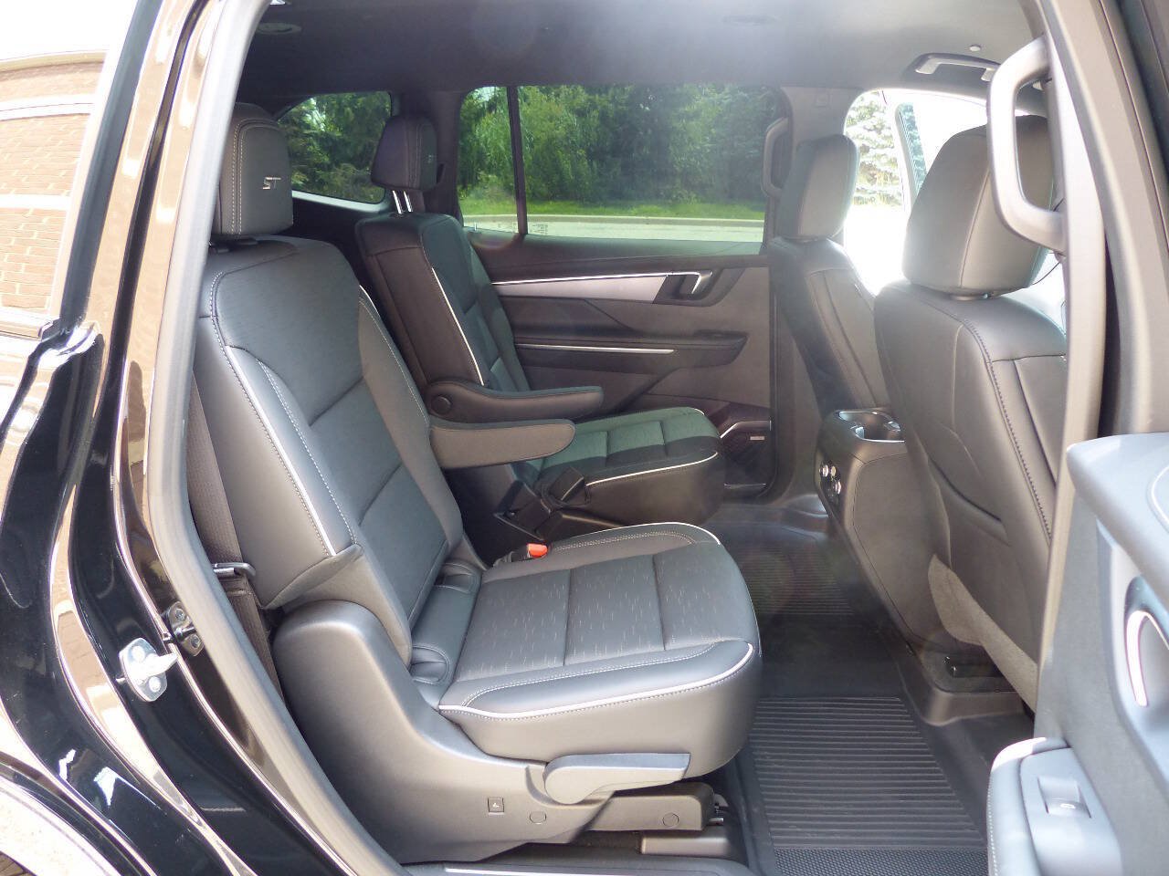 Used 2026 Buick Enclave Sport Touring w/ Power Package AWD/4WD image 54