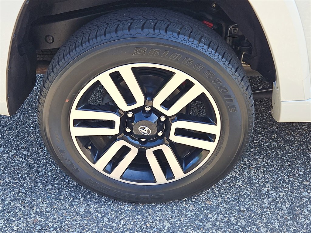 Used 2023 Toyota 4Runner Limited image 9