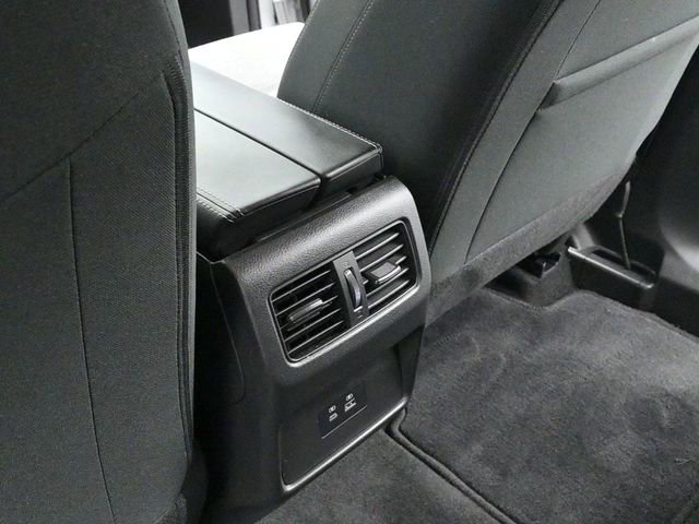 Used 2023 Nissan Rogue SV image 16