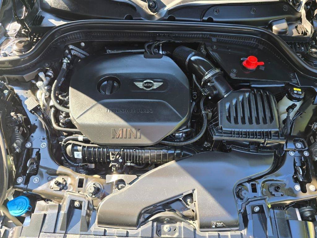 Used 2018 MINI Cooper John Cooper Works FWD image 37