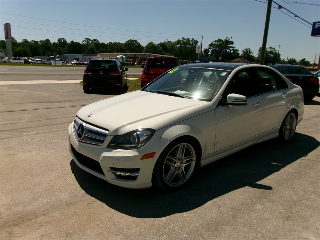 Used 2012 Mercedes-Benz C 300 4MATIC Sedan w/ Lighting Pkg image 2