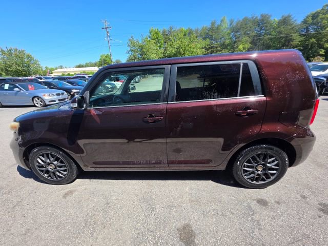 Used 2009 Scion xB FWD image 8