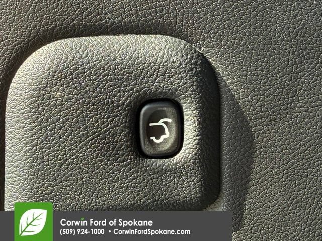 Used 2020 Jeep Grand Cherokee Altitude AWD/4WD image 20