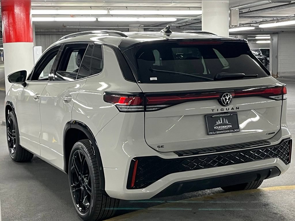 New 2026 Volkswagen Tiguan SE R-Line AWD/4WD image 5