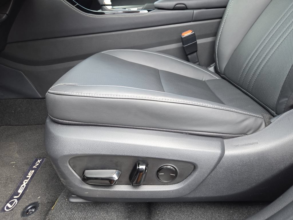Used 2025 Lexus NX 250 FWD w/ Accessory Package (K3) image 24