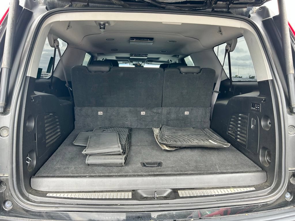 Used 2017 Cadillac Escalade ESV Luxury AWD/4WD image 32