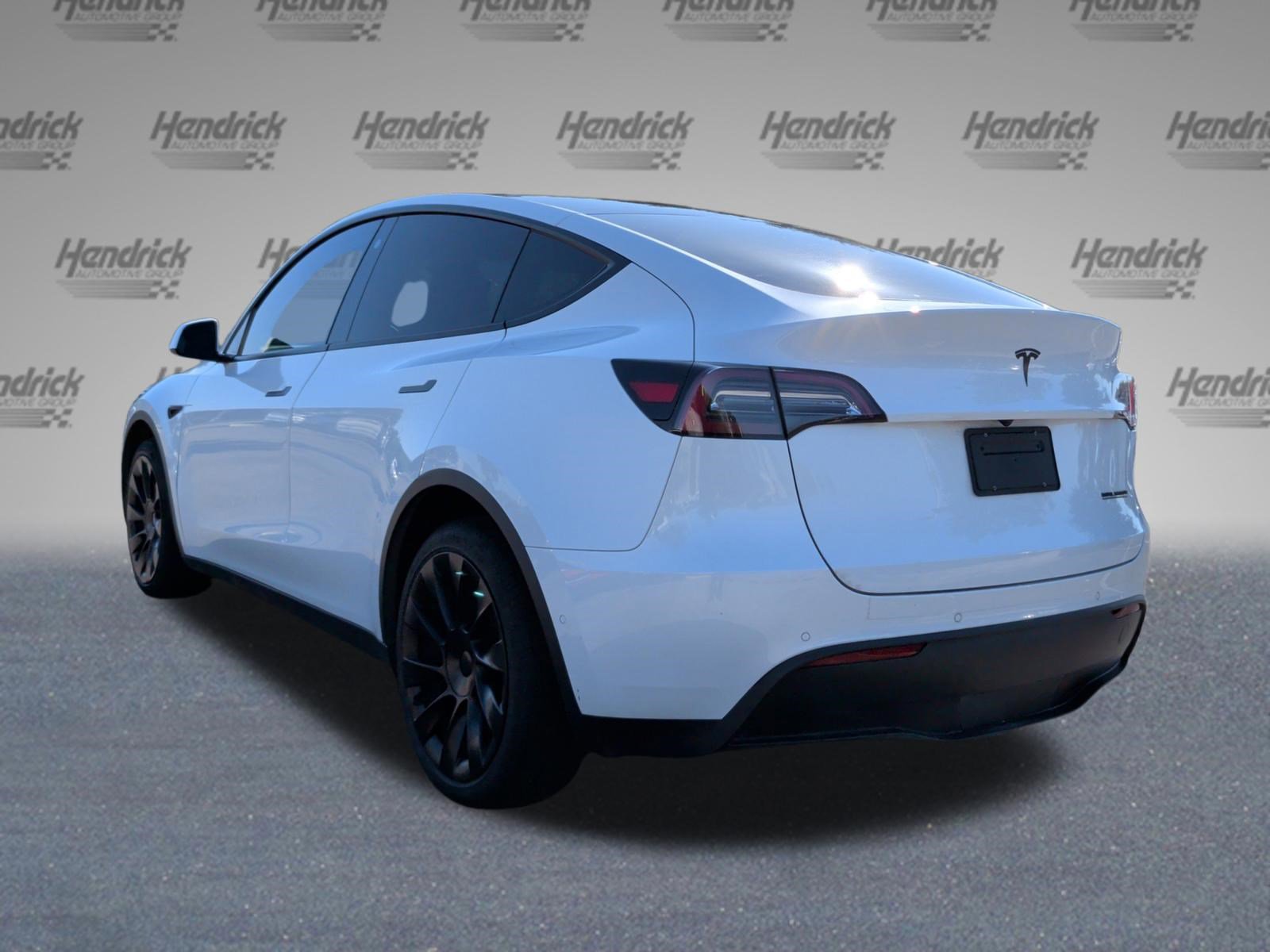 Used 2022 Tesla Model Y Long Range AWD/4WD image 9