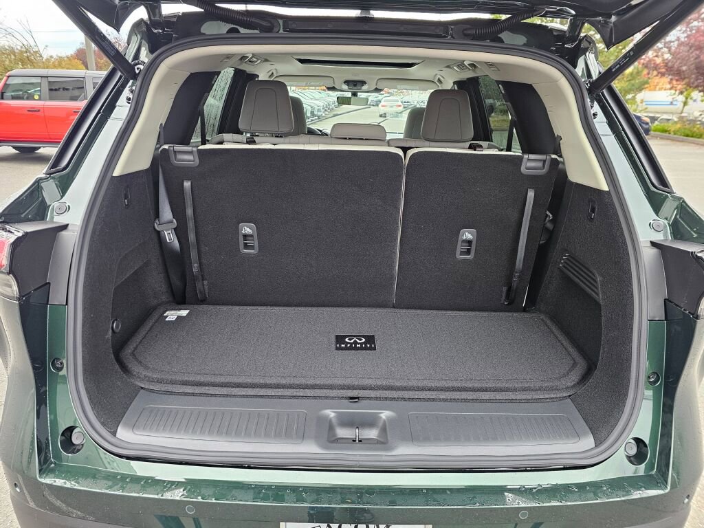 New 2026 INFINITI QX60 Luxe w/ Cargo Package image 19