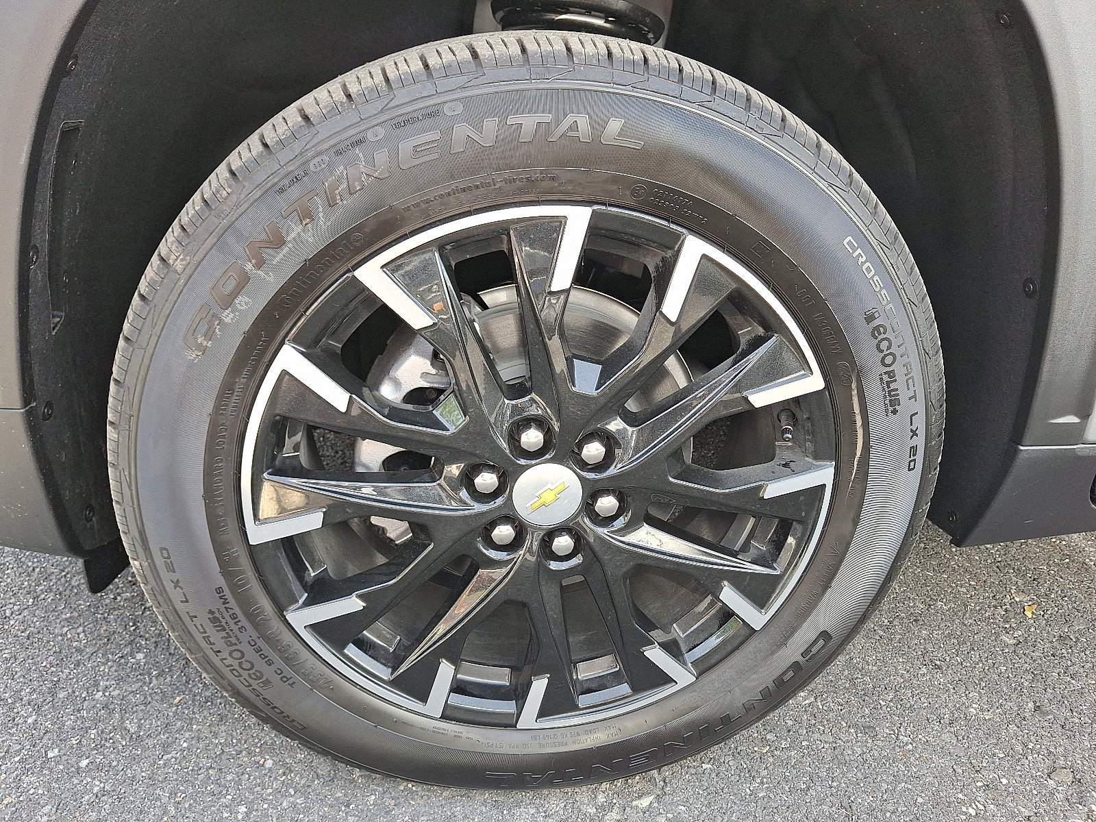 New 2026 Chevrolet Traverse LT w/ Sun and Wheel Package image 4