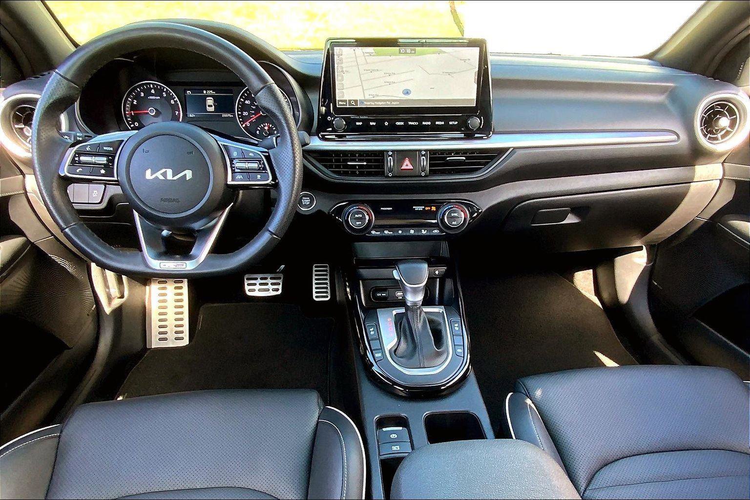 Used 2024 Kia Forte GT-Line w/ GT-Line Premium Package image 14