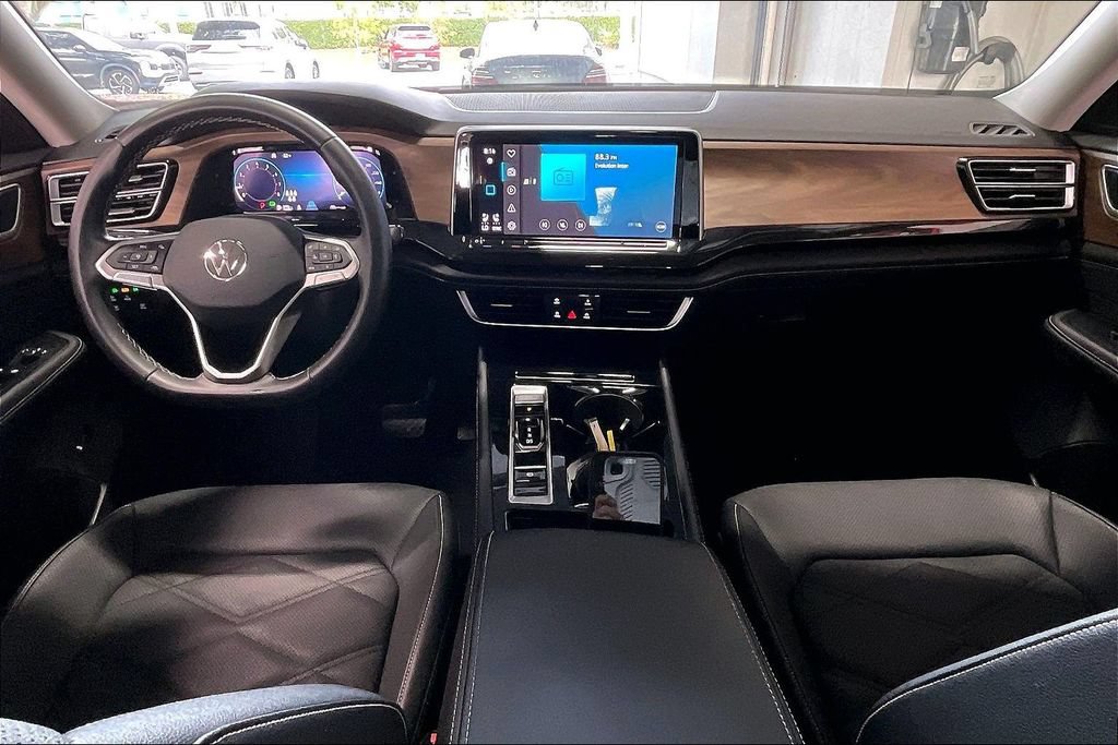 Used 2026 Volkswagen Atlas SE AWD/4WD image 6