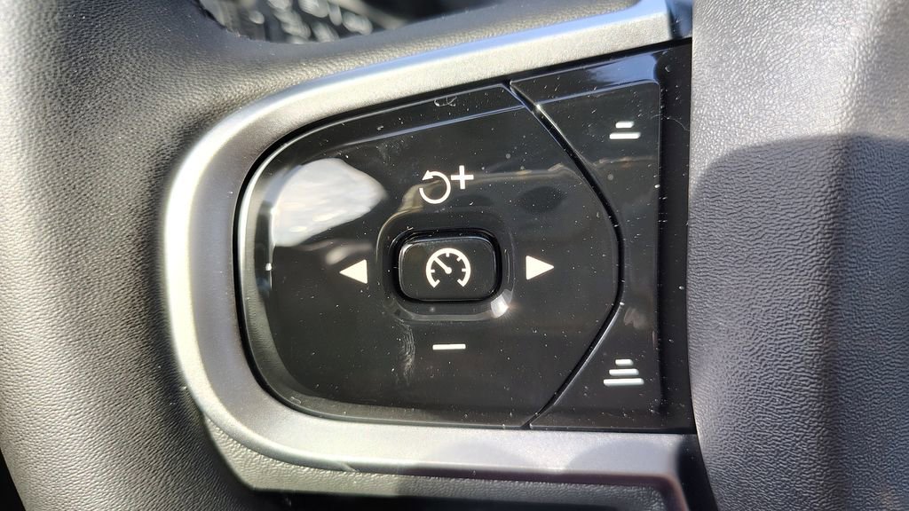 New 2026 Volvo XC60 B5 Ultra w/ Protection Package Premier image 15