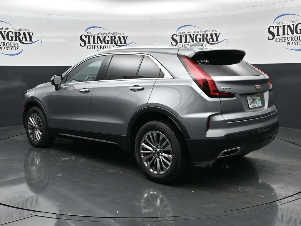 Used 2025 Cadillac XT4 Premium Luxury FWD image 5